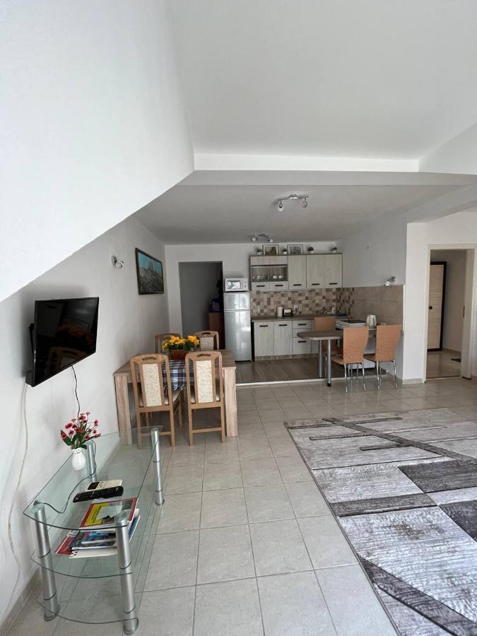 Apartment Azalea Of بودفا المظهر الخارجي الصورة