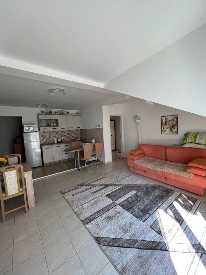 Apartment Azalea Of بودفا المظهر الخارجي الصورة