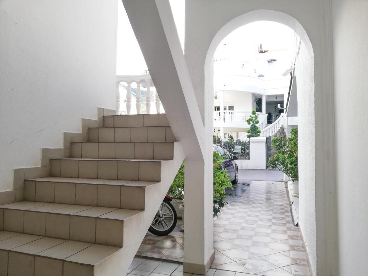 Apartment Azalea Of بودفا المظهر الخارجي الصورة